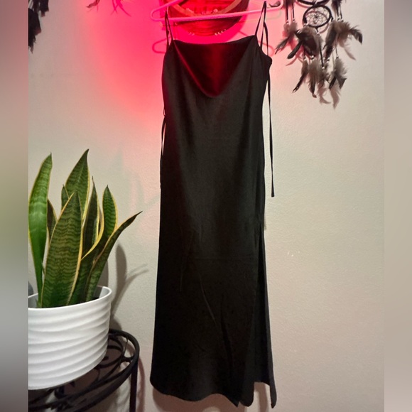 MELROSE Silk Slit Dress - Picture 4 of 4